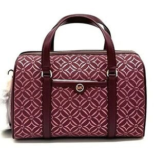 Jet Set Travel Medium Signature Logo Duffel Crossbody Bag Burgundy